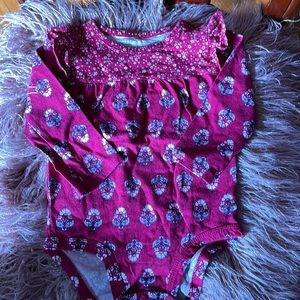 Carter’s Onesie and Jeggings set
